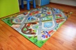 Dětský hrací koberec Město s letištěm 3D - 100x150cm