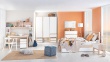 Komoda + nástěnné zrcadlo + studentská postel 100x200 + zásuvka pod postel + noční stolek Artos - v prostoru