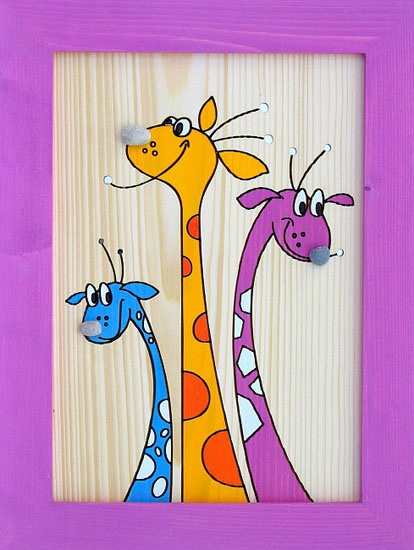 Levně 92 dětský obrázek žirafy fialový - m - 250x330mm